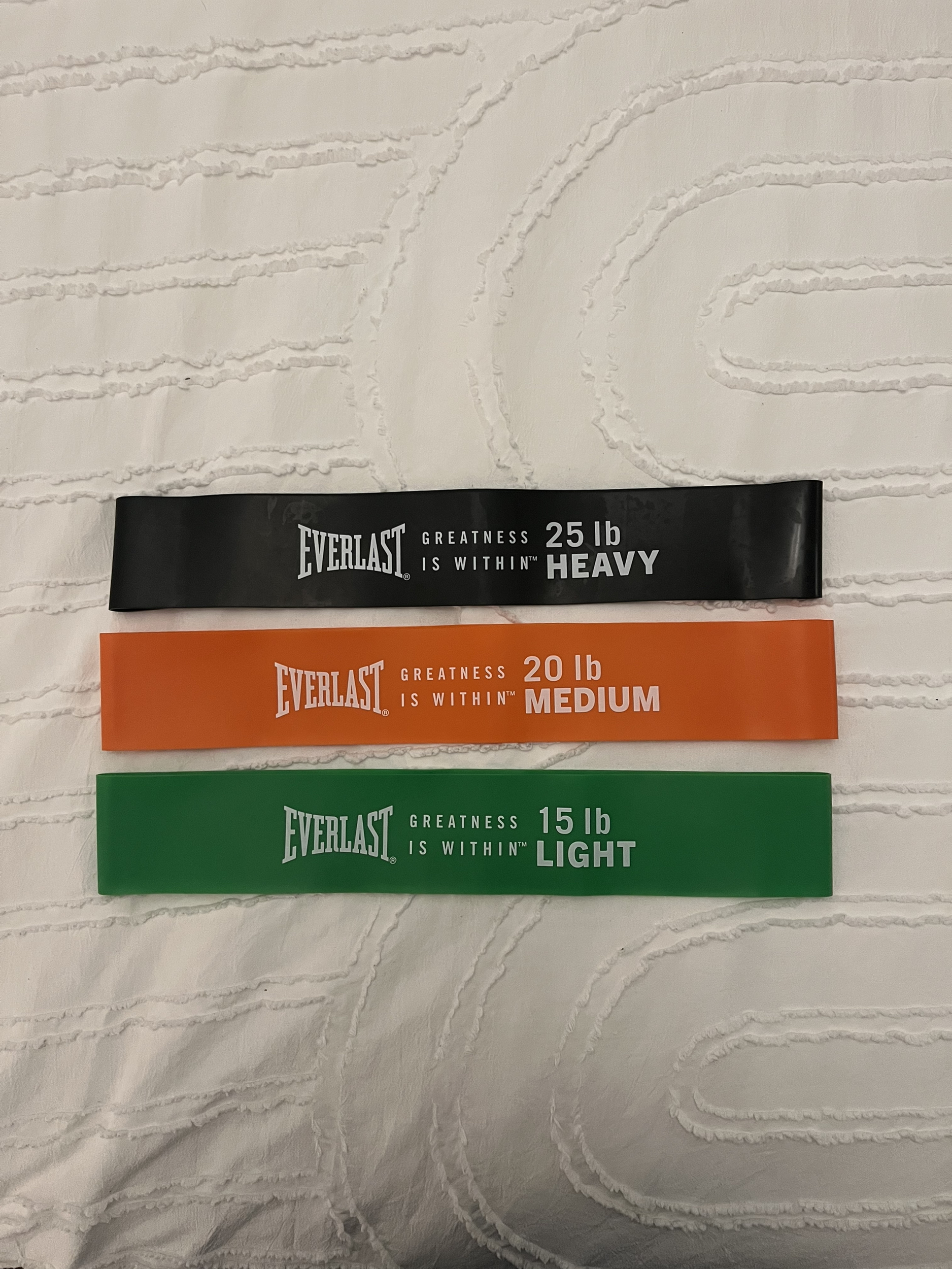 These are the resistance bands I plan to use, which I’ve already had at home for some time. Since they come in different strength levels, they’re a good reference for testing and experimentation. I plan to play around with them to explore different possibilities, especially because we were considering using a similar type of material for our own resistance band design.